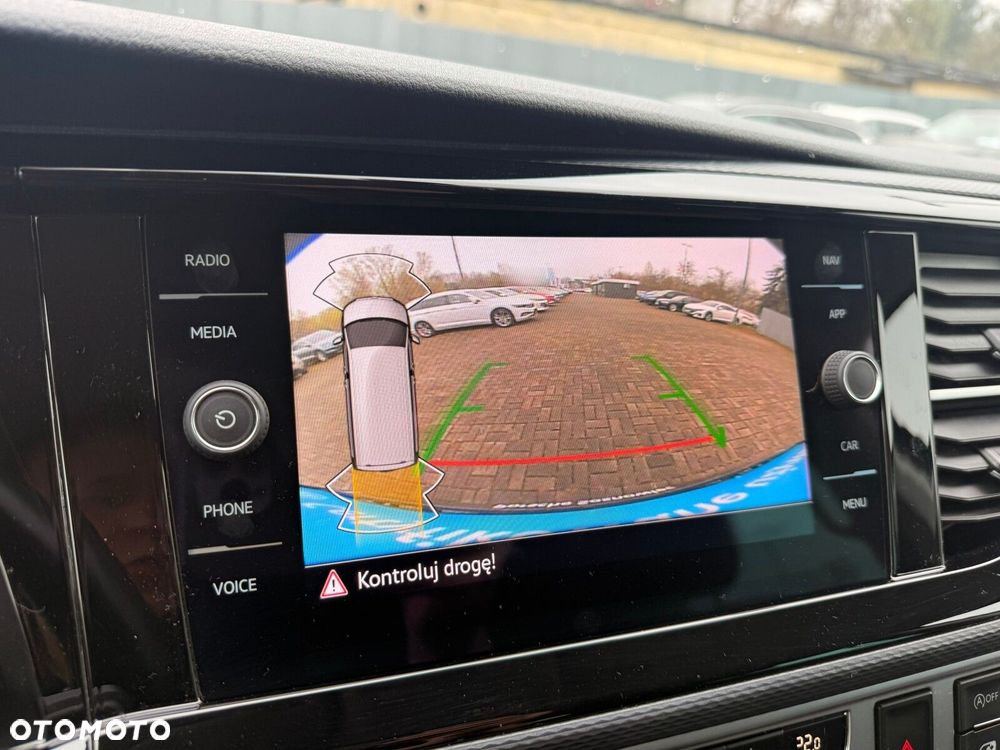 Volkswagen Caravelle 2.0 TDI L1 Comfortline DSG - 26