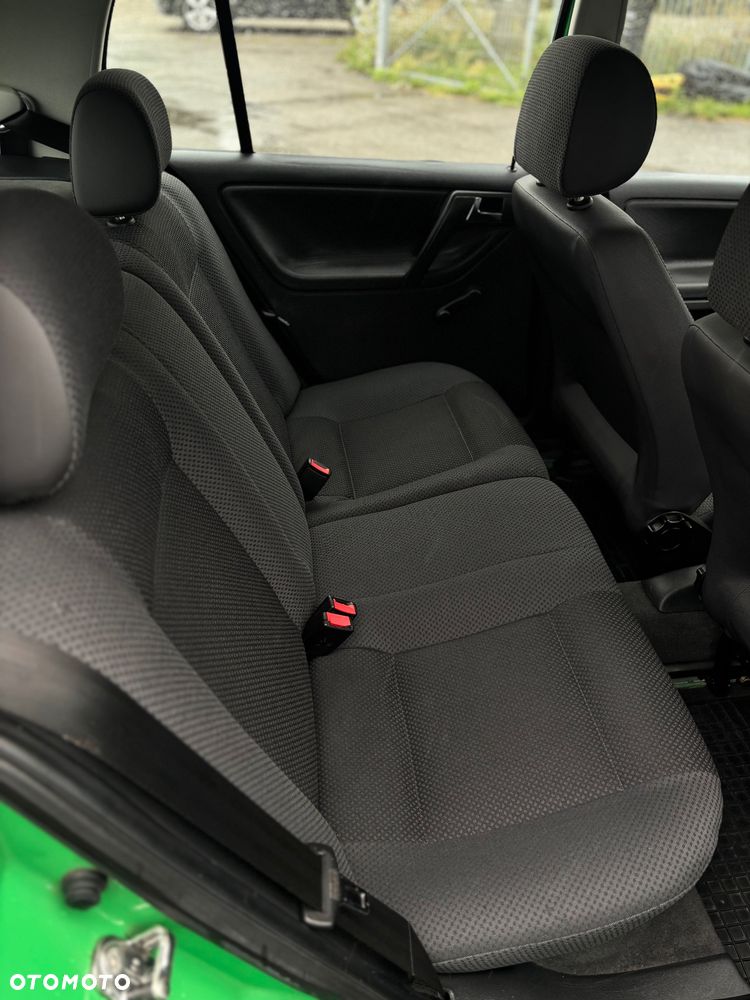 Volkswagen Polo - 6