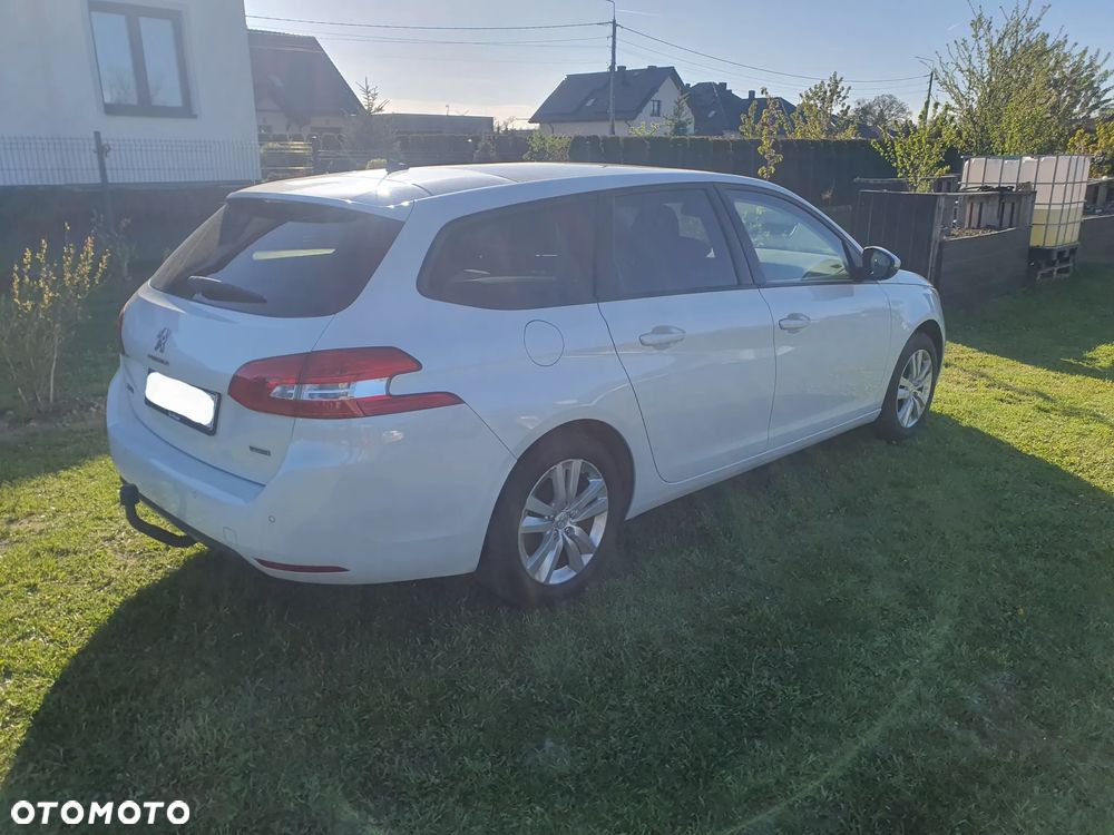 Peugeot 308 1.6 BlueHDi Allure S&S - 29
