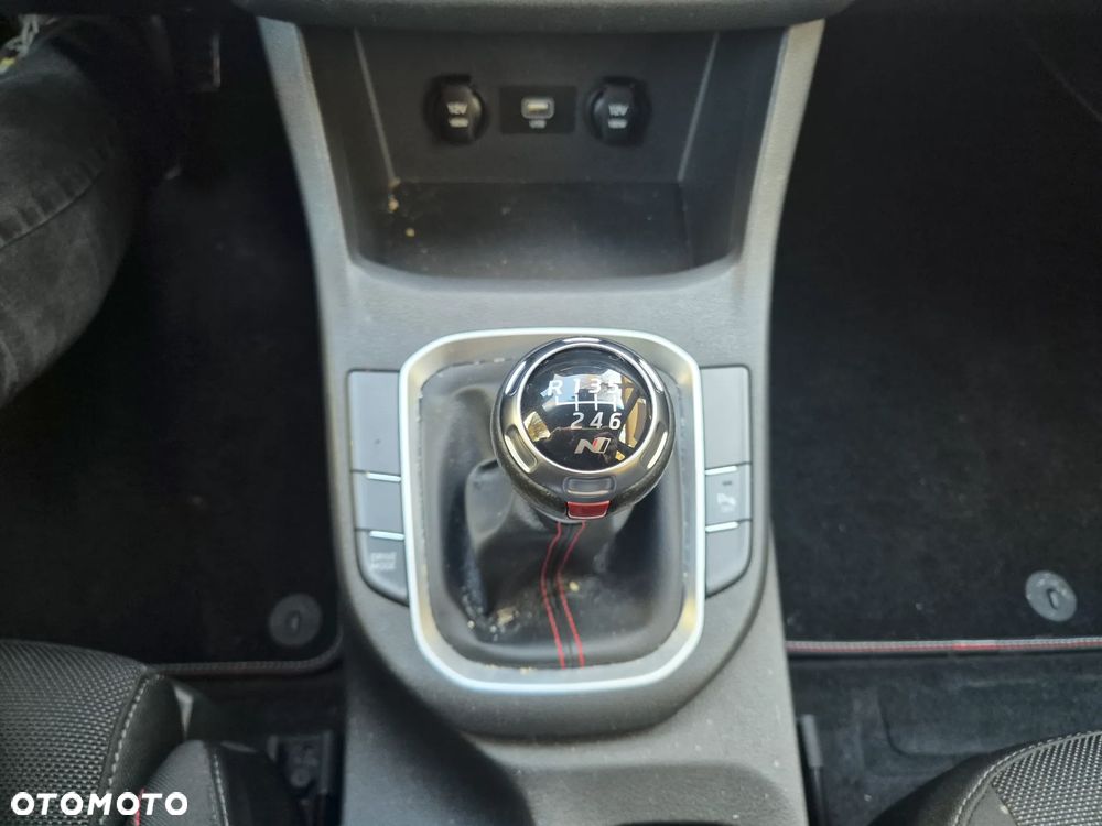 Hyundai i30 1.6 CRDI 48V-Hybrid N-Line - 20