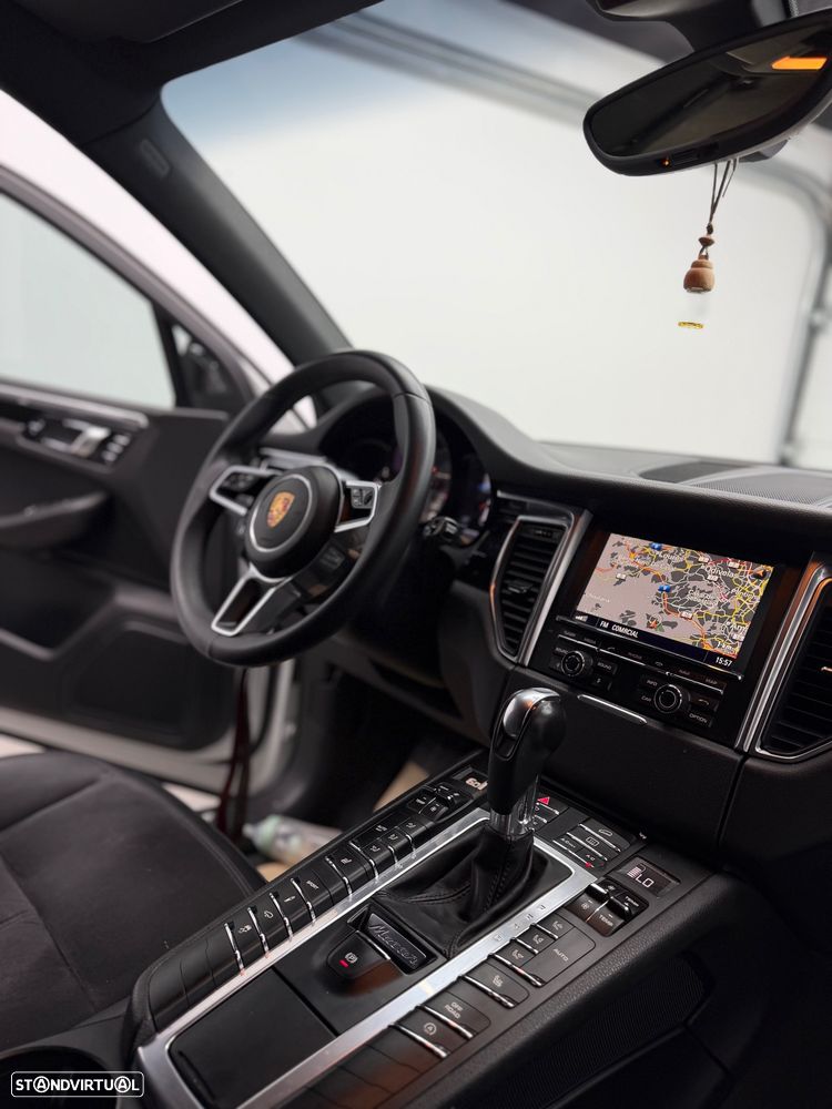 Porsche Macan S - 10