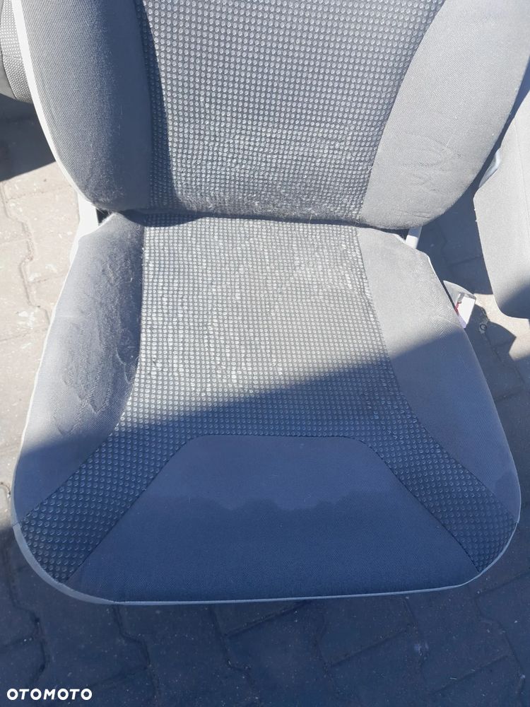 Fotel pasażera Renault Trafic II - 2
