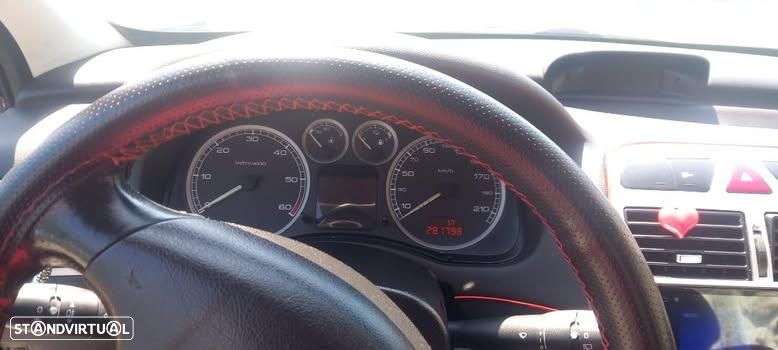 Peugeot 307 1.4 HDi XR - 2