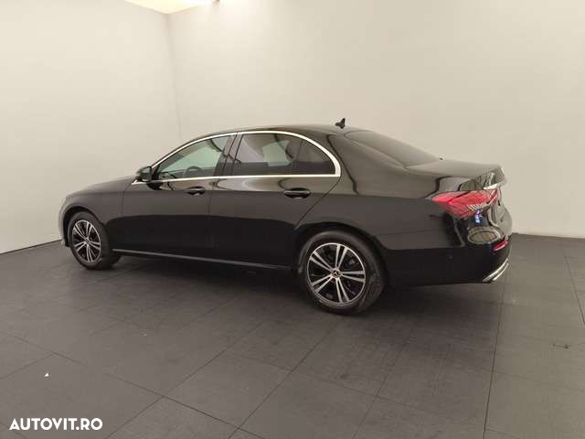 Mercedes-Benz E - 8