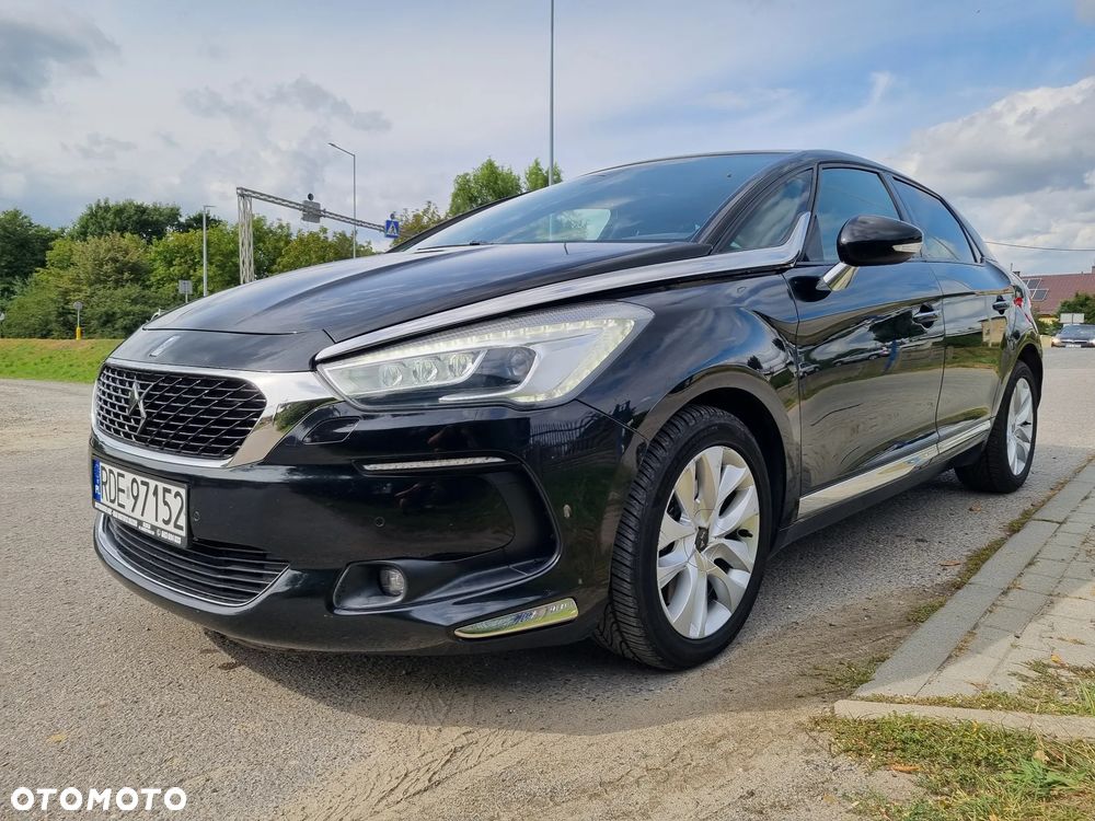 DS Automobiles DS 5 - 10