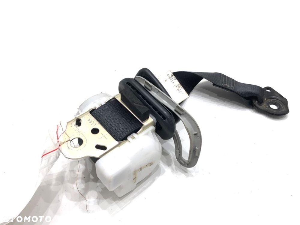 PAS BEZPIECZEŃSTWA LEWY TYŁ  TOYOTA YARIS (_P13_) 2010 - 2022 1.3 (NSP130_) 73 kW [99 KM] benzyna - 2