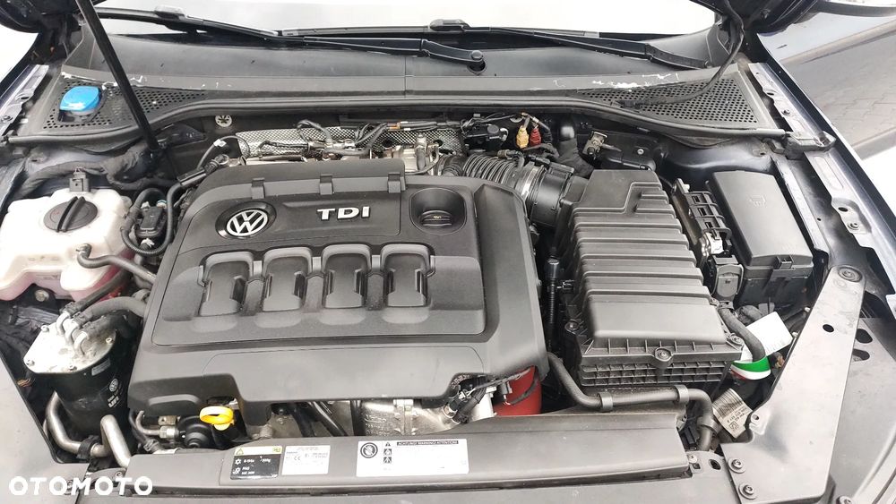 Volkswagen Passat 2.0 TDI Bi-Turbo BMT 4Mot Highline DSG - 3