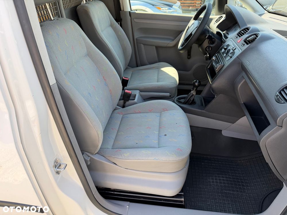 Volkswagen Caddy - 23
