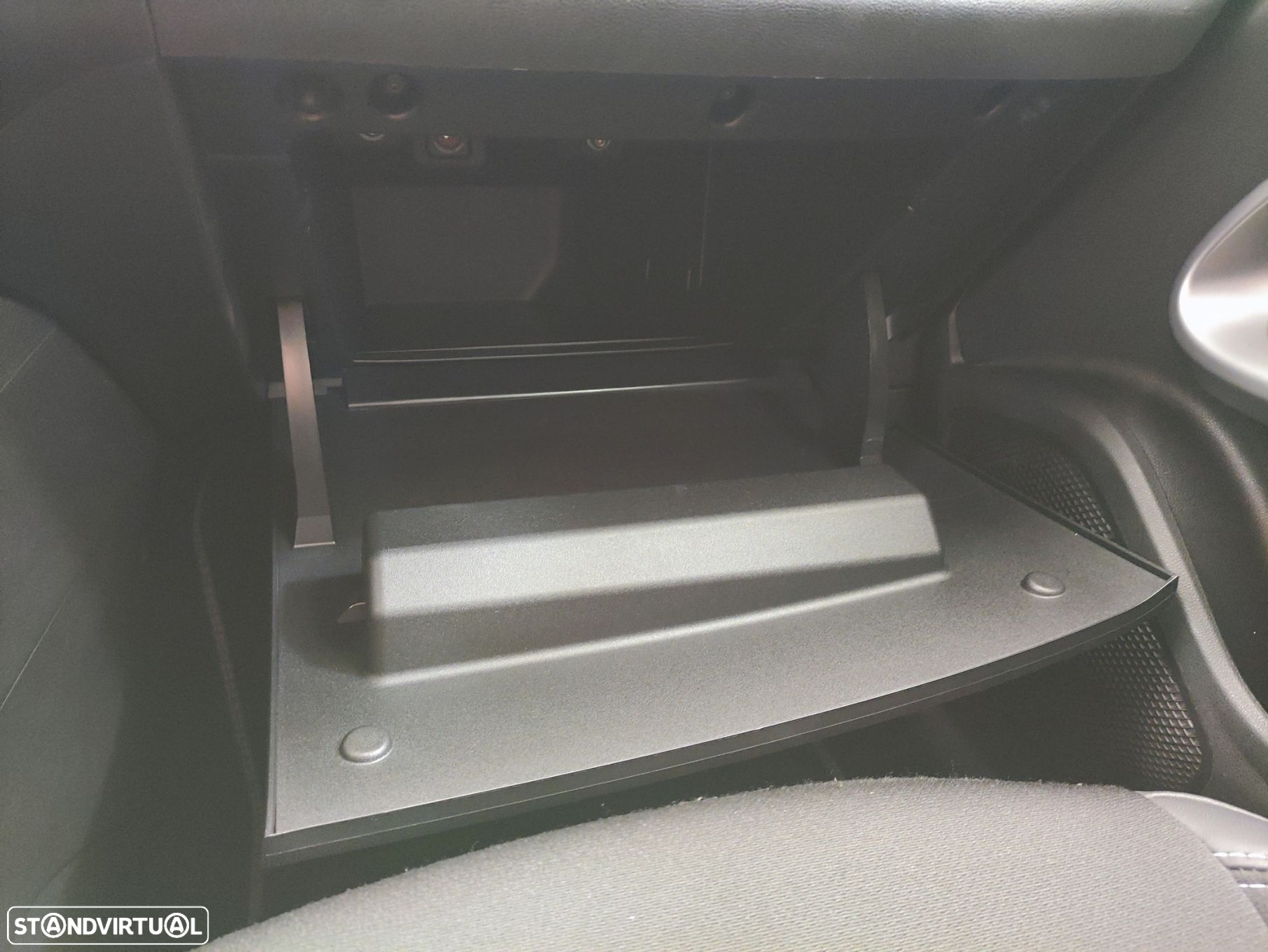 Jeep Avenger 1.2 GSE T3 Altitude - 26
