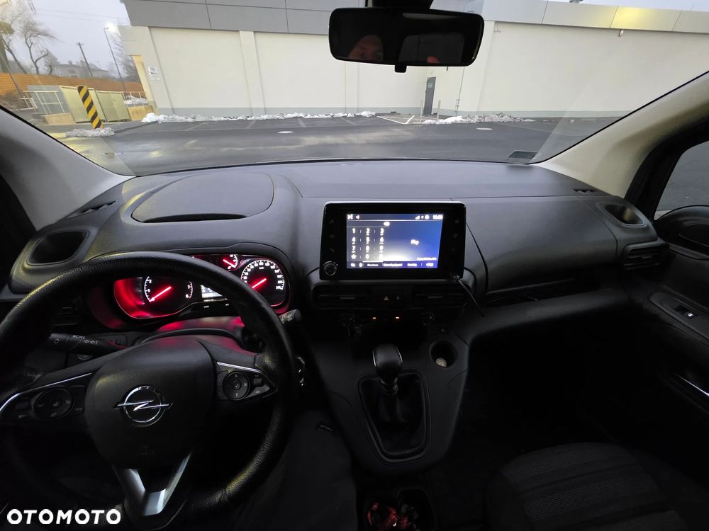 Opel Combo 1.2 Turbo Enjoy S&S - 10