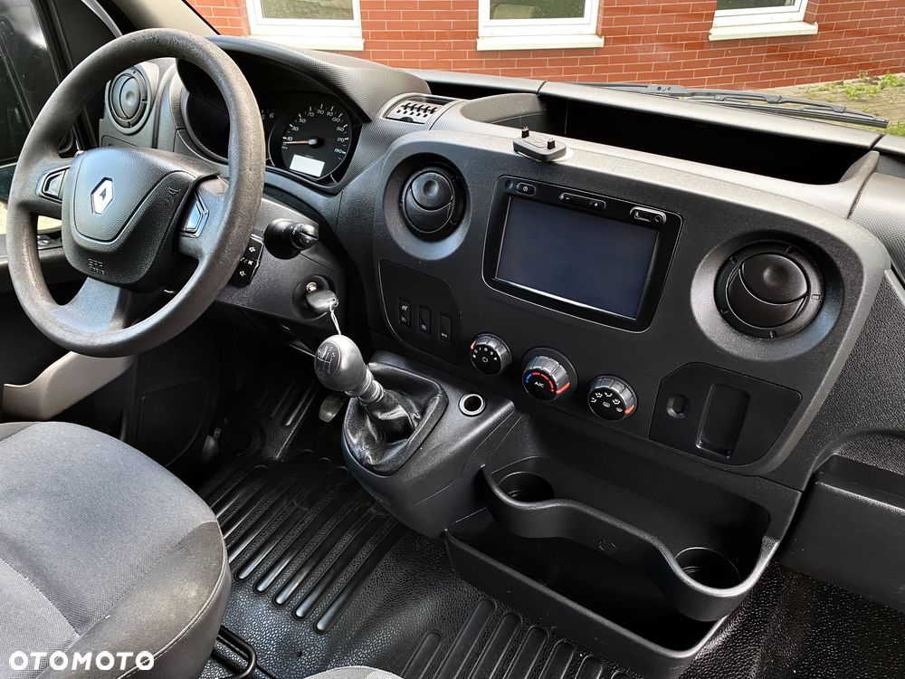 Renault Master - 18