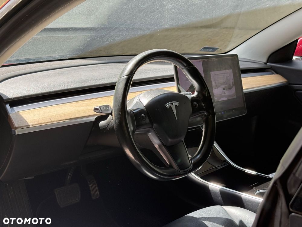 Tesla Model 3 - 13