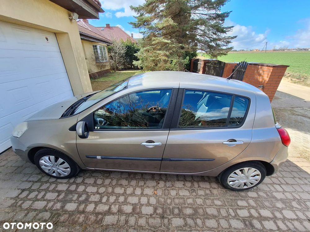 Renault Clio - 3