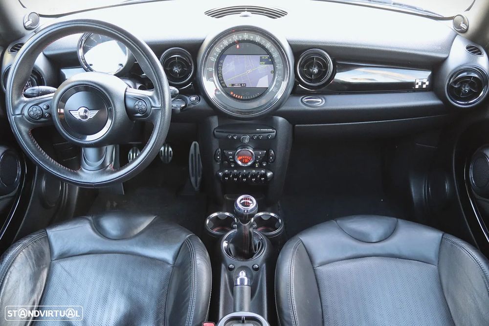 MINI 3 Portas John Cooper Works - 4