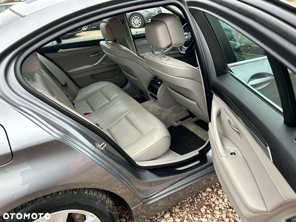 BMW Seria 5 520d - 20