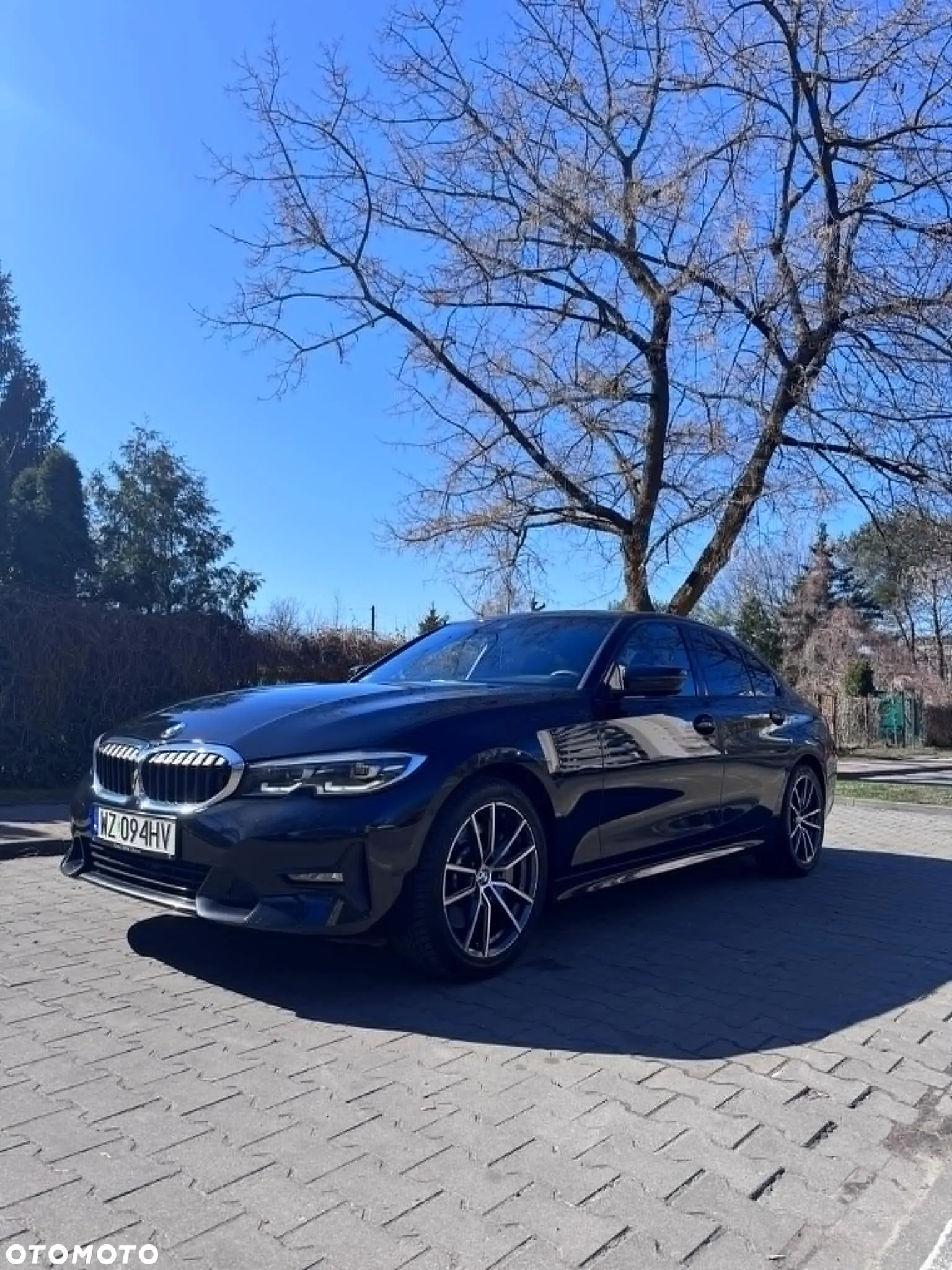 BMW Seria 3 330i xDrive Sport Line - 2