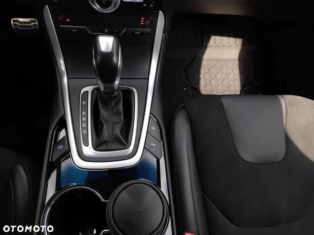 Ford Edge - 24