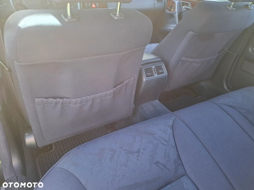 Mercedes-Benz Klasa E 280 4-Matic Elegance - 33