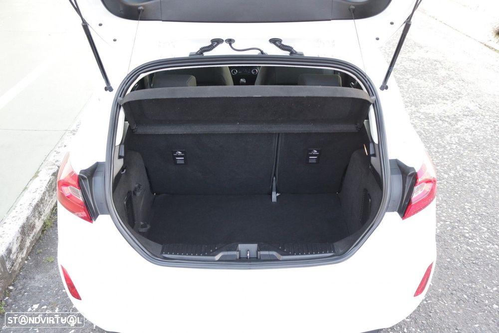 Ford Fiesta 1.5 TDCi Connected - 13