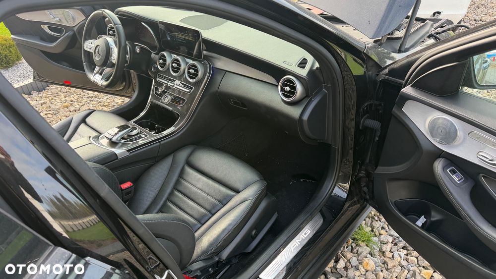 Mercedes-Benz Klasa C AMG 43 4Matic AMG TCT 9G - 13