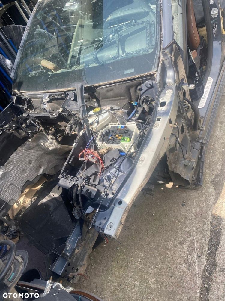 mercedes c-klasa 205 kombi ćwiartka przednia lewa lub prawa - 2