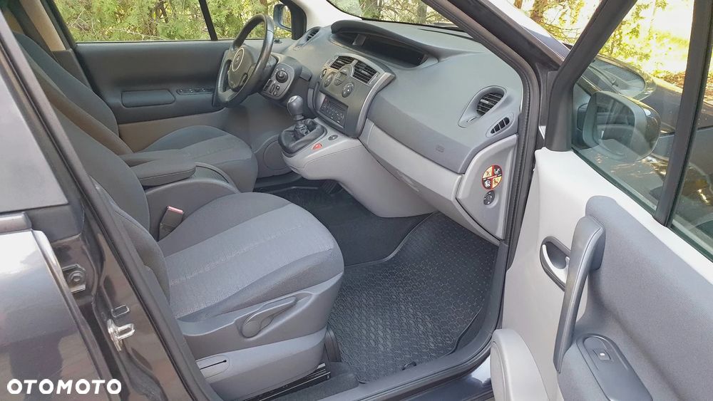 Renault Scenic 1.6 16V Authentique - 6