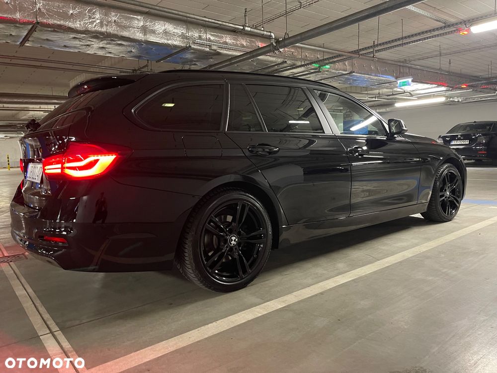 BMW Seria 3 318d - 3