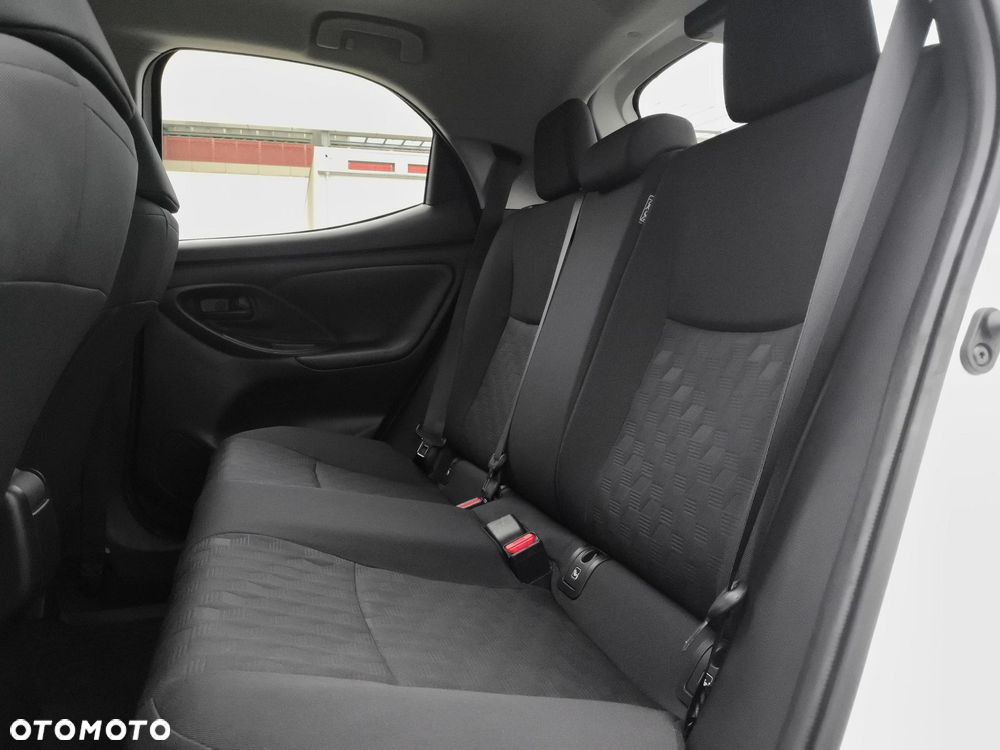 Toyota Yaris - 13