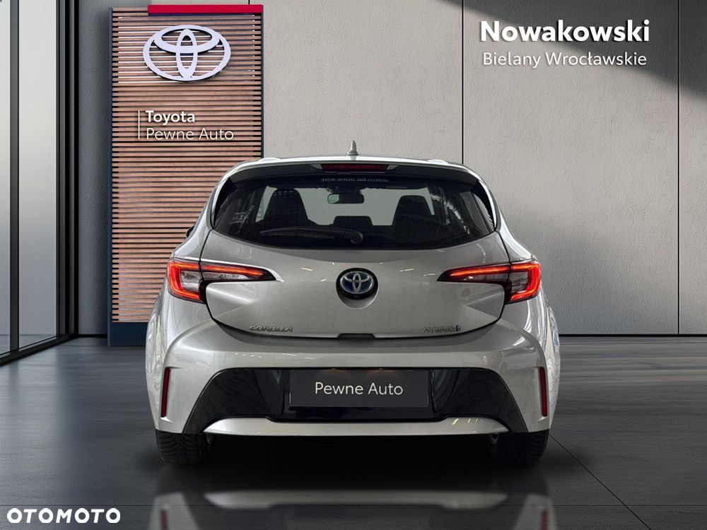 Toyota Corolla 1.8 Hybrid Comfort - 4