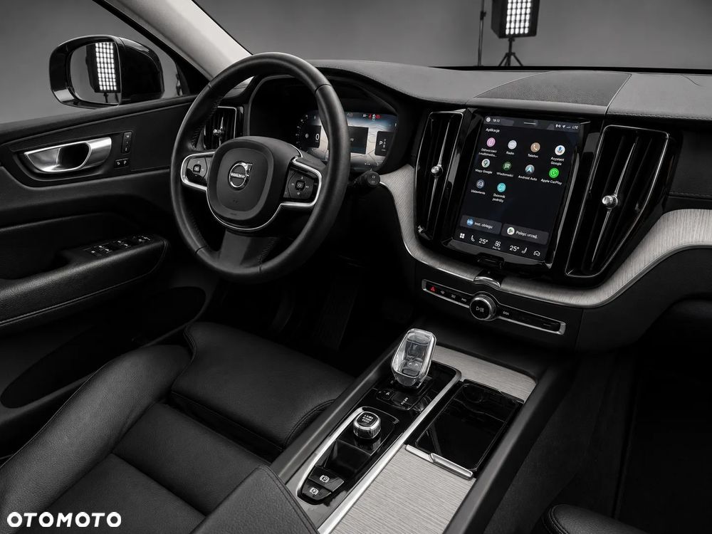 Volvo XC 60 B4 D AWD Ultimate Bright - 10