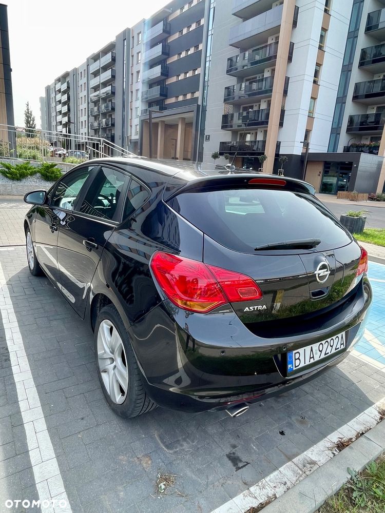 Opel Astra 1.4 T Enjoy - 16