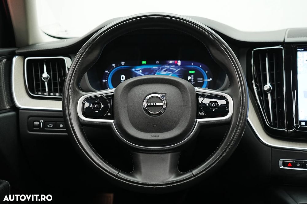 Volvo XC 60 Recharge T6 Twin Engine eAWD Inscription Expression - 24