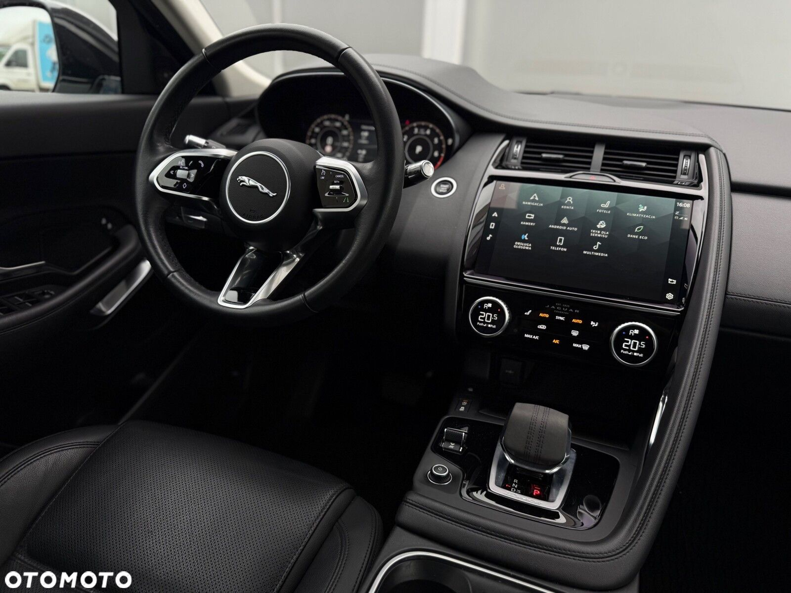 Jaguar E-Pace - 19