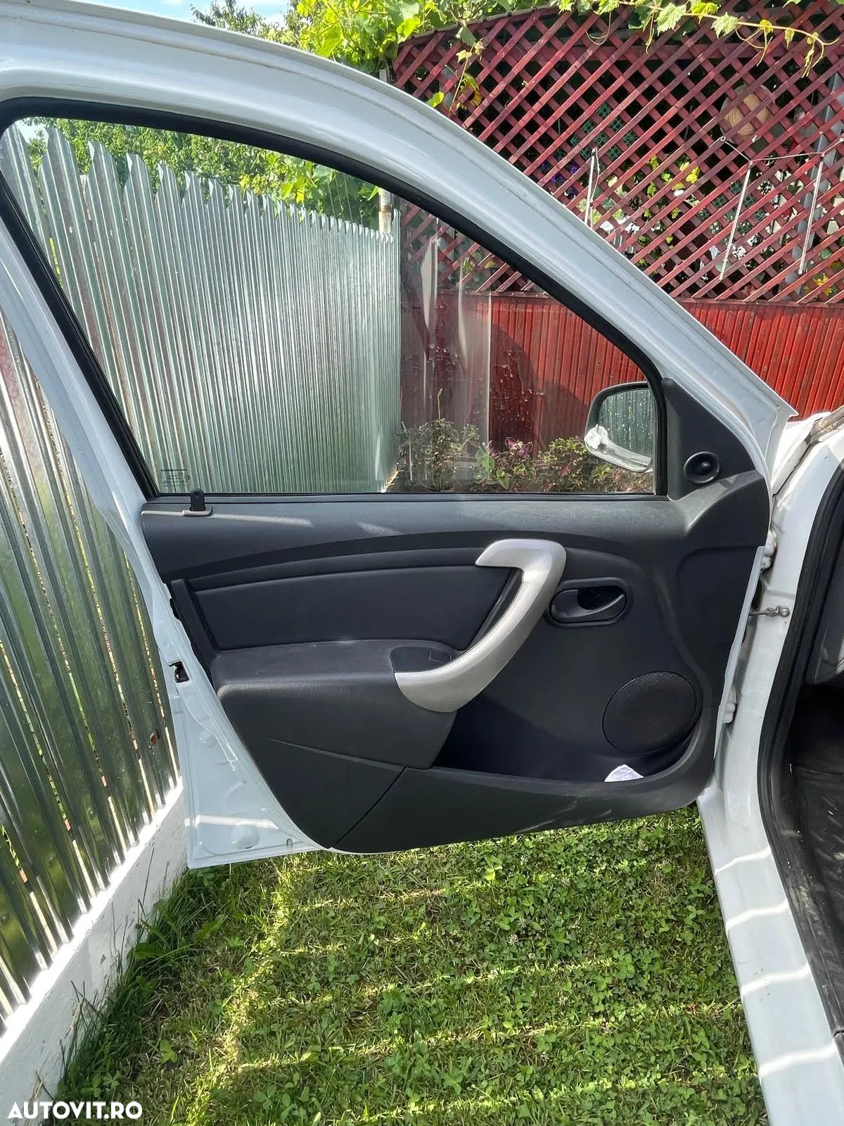 Dacia Logan 1.4 MPI - 9