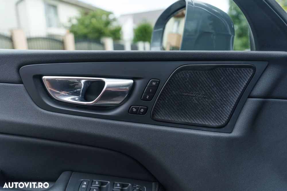 Volvo XC 60 B4 D Plus Bright - 35