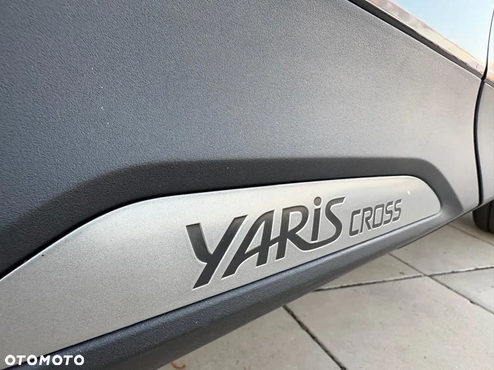 Toyota Yaris Cross Hybrid 1.5 Comfort 4x4 - 28