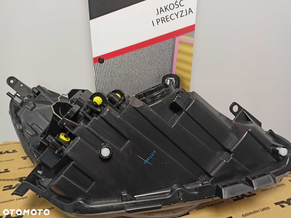 Opel Corsa D 11- Lampa/Reflektor przód lewy Czarny H7/H1 - 6