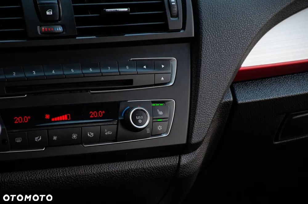 BMW Seria 1 118d DPF Edition Sport - 32