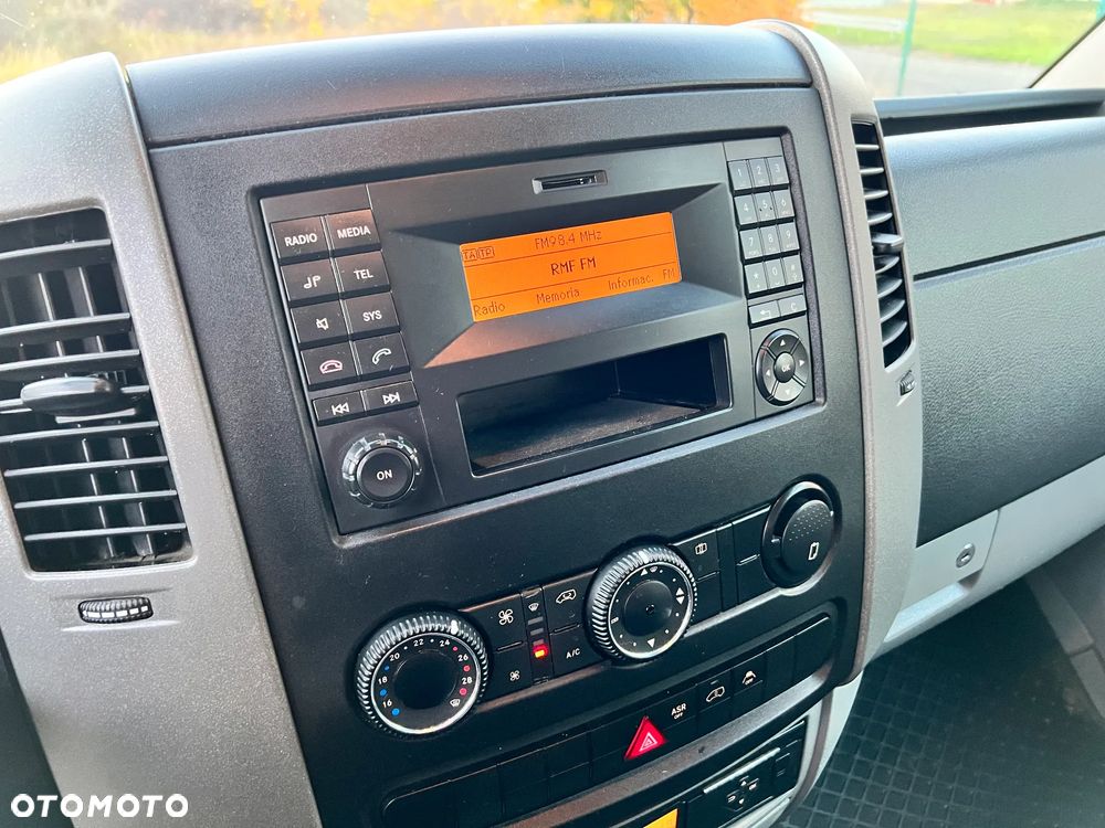 Mercedes-Benz Sprinter - 19