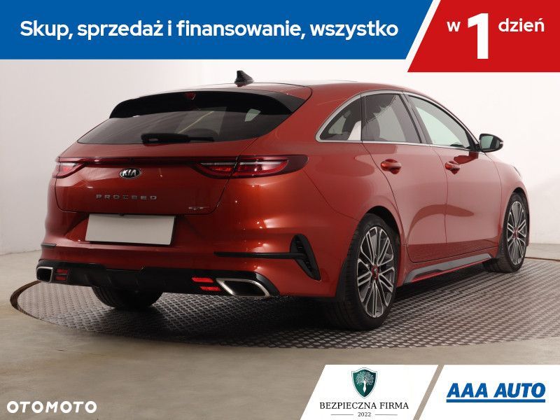 Kia ProCeed - 7