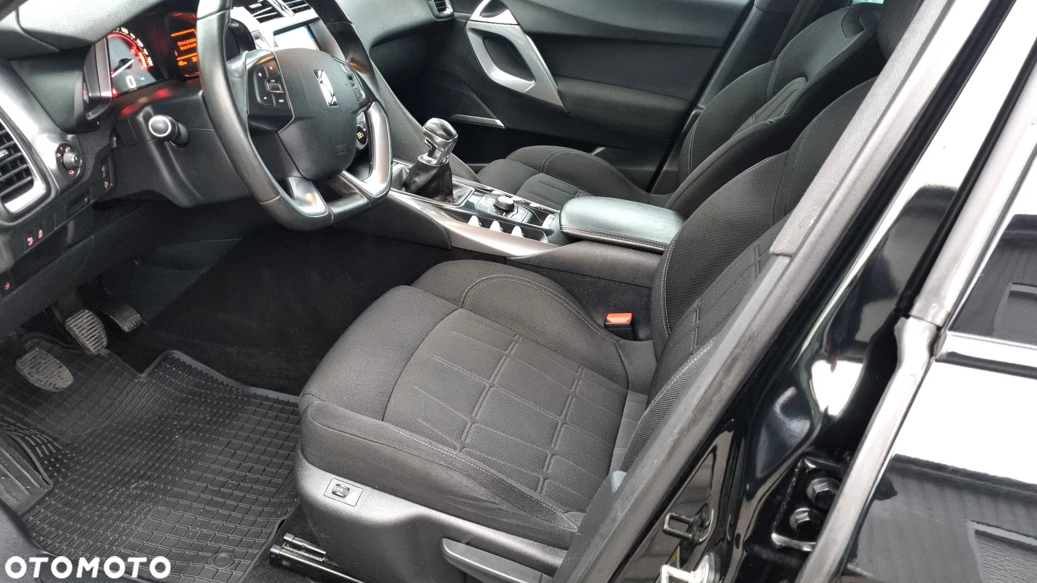 Citroën DS5 2.0 HDi SportChic - 16
