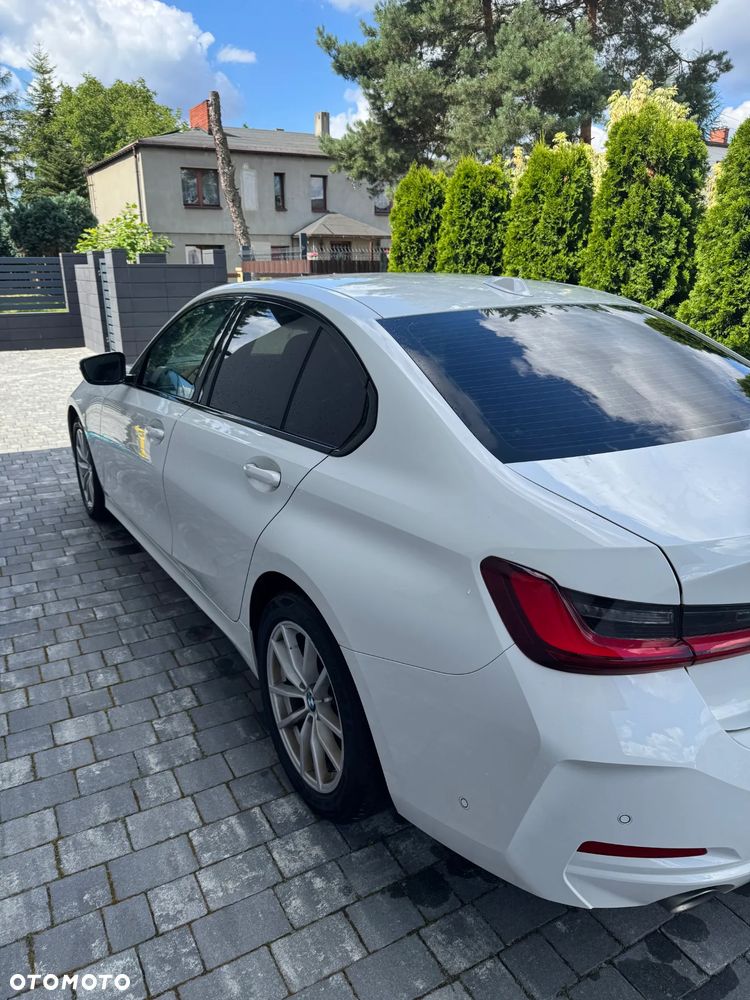BMW Seria 3 318i - 6