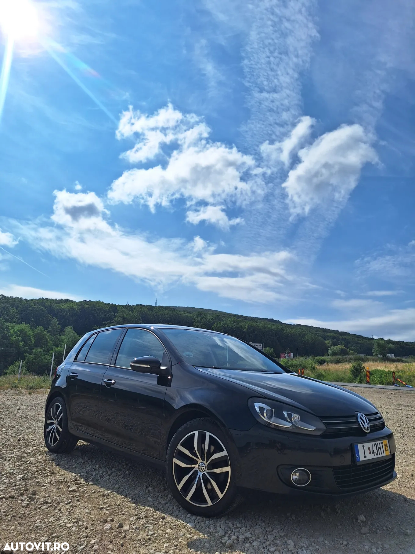 Volkswagen Golf 2.0 TDI Comfortline DSG - 3