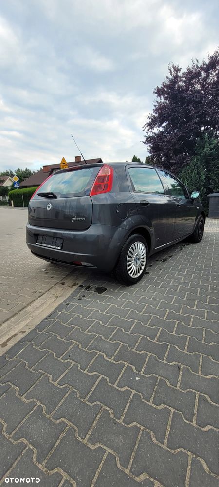 Fiat Grande Punto - 2