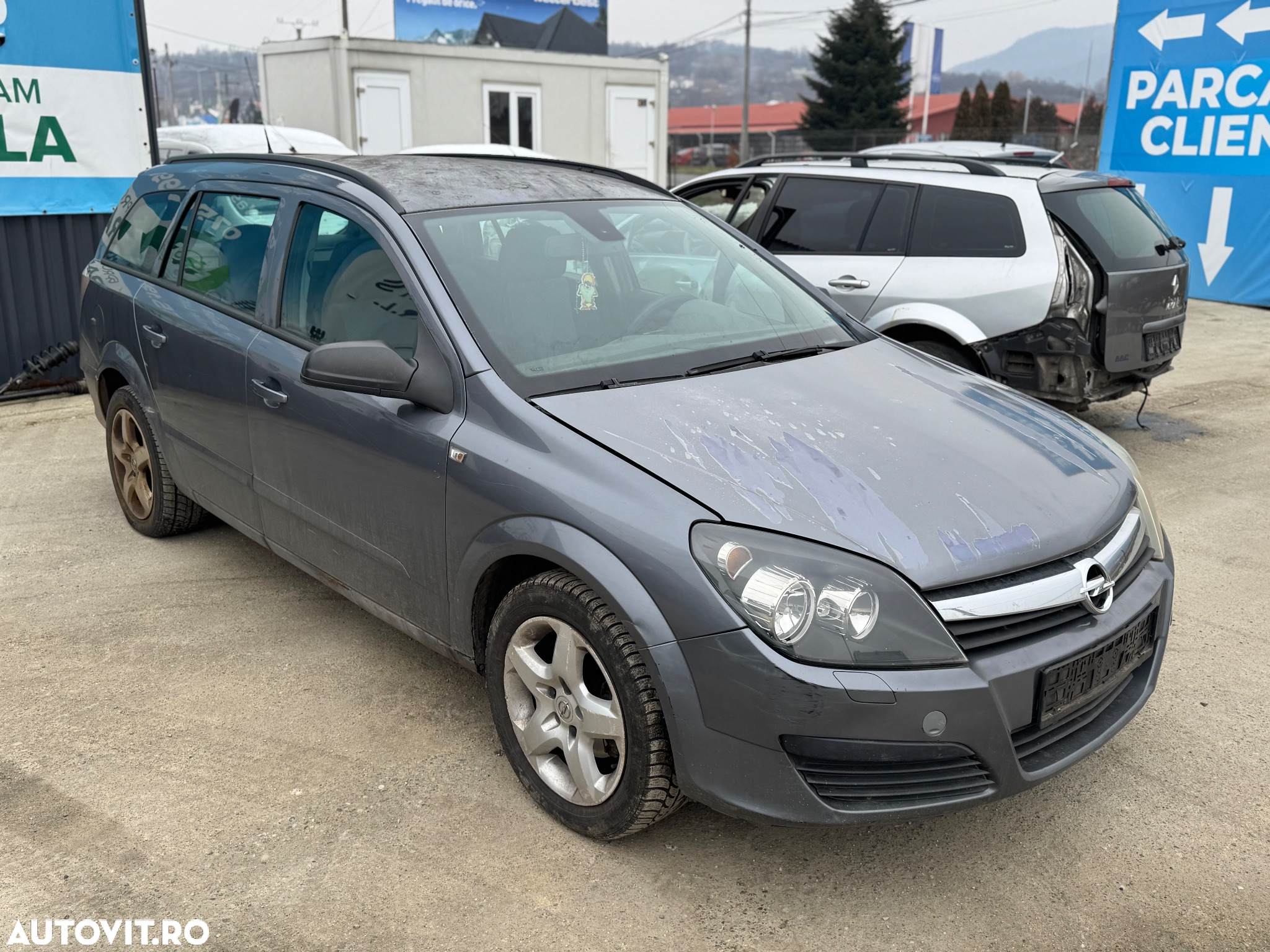 Dezmembrez Opel Astra H 1.3 CDTi Combi - 2