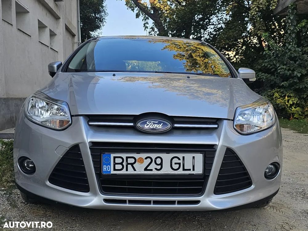 FORD Focus 2011 — imagine 4