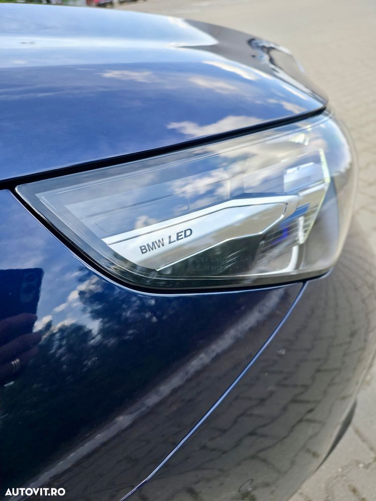 BMW Seria 5 520i AT MHEV - 12
