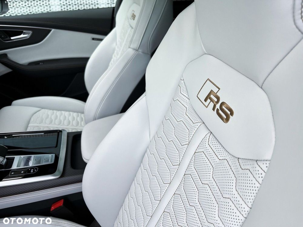 Audi RS Q8 - 18