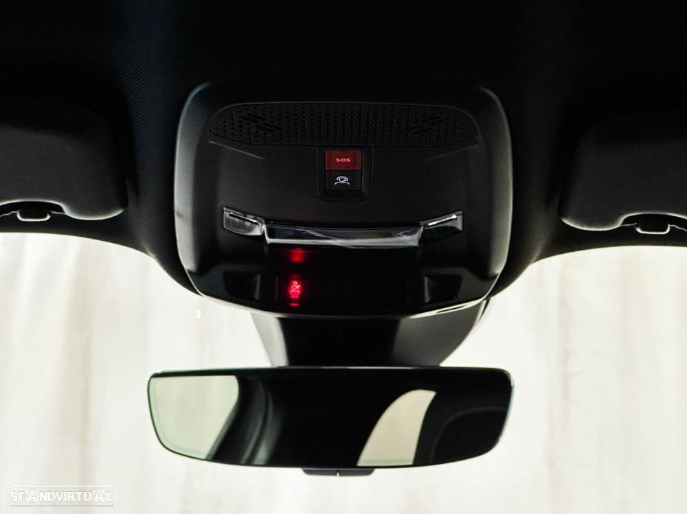 Peugeot e-2008 54 kWh GT - 24