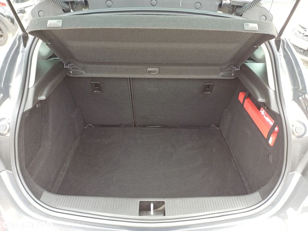 Opel Astra 1.4 T Edition 150 - 10